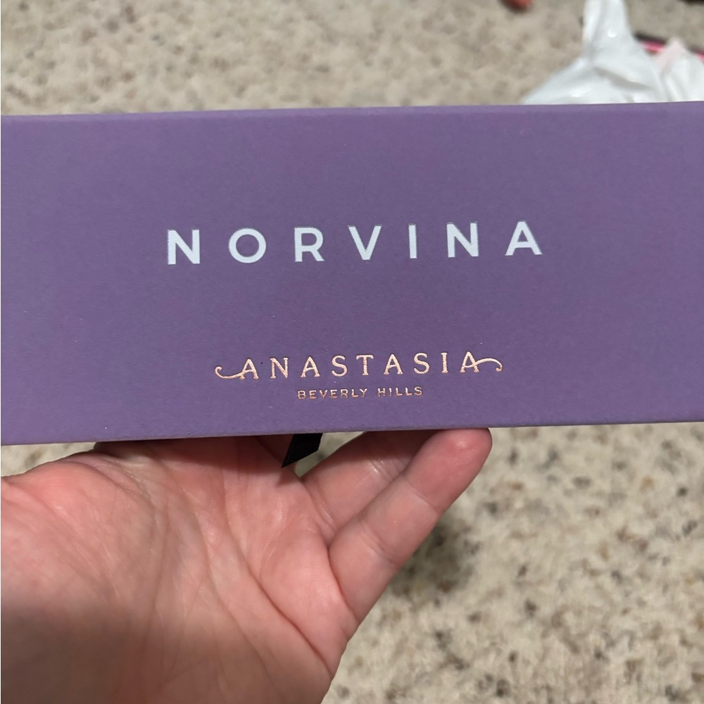 Anastasia Beverly Hills Norvina Eyeshadow Palette in Purple